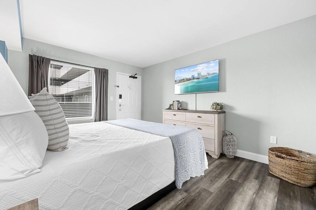 Direct Oceanfront- King Bedroom- Amazing Views/Pools/Hot Tubs/Beach Access/Golf Myrtle Beach Exterior foto